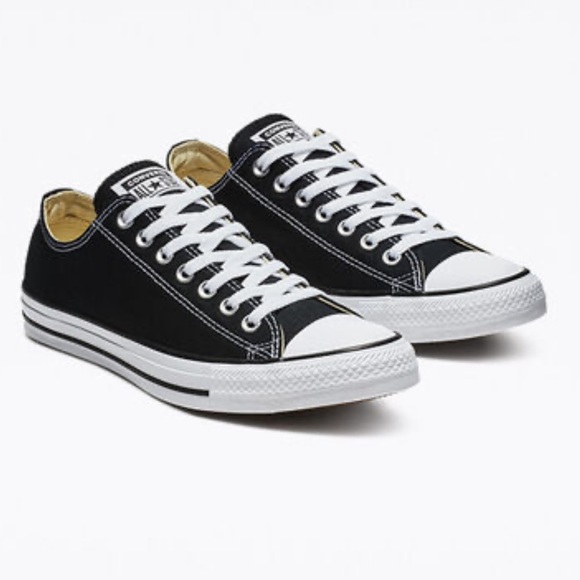 Converse Shoes - black and white converse